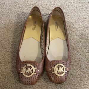 Size 10 MK flats. Never worn